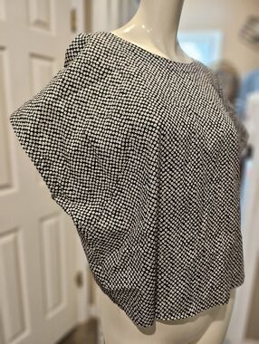 Eileen Fisher Black and White Geometric Dot Short Sleeve Blouse